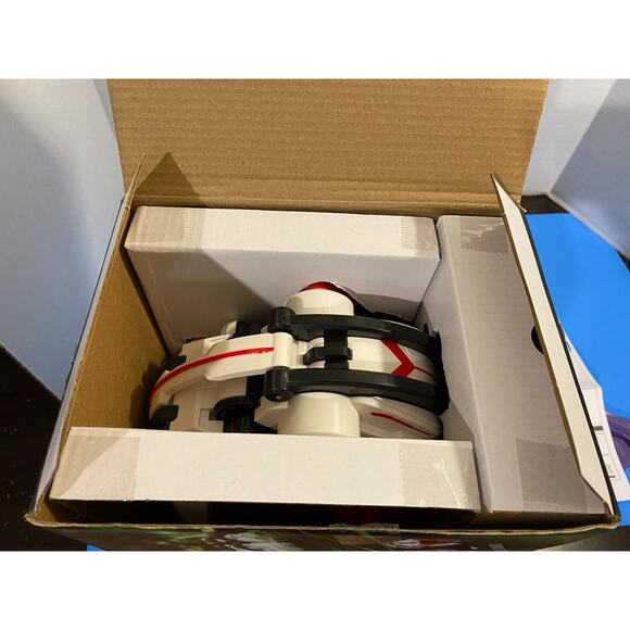 White/Red Trim Remote Control Round Rolling Stunt Car, HGT Engine NEW - Picture 7 of 9